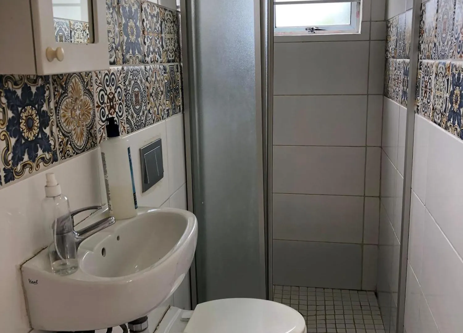 Guest house Gh Redpillars Hotel Port Elizabeth South Africa